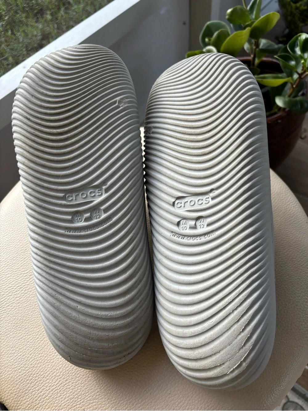 CROCS Men’s Classic Slide Sandals in White